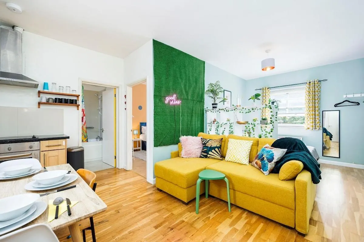 Colourful And Cozy Home Near Station - New Cross - Goldsmith London