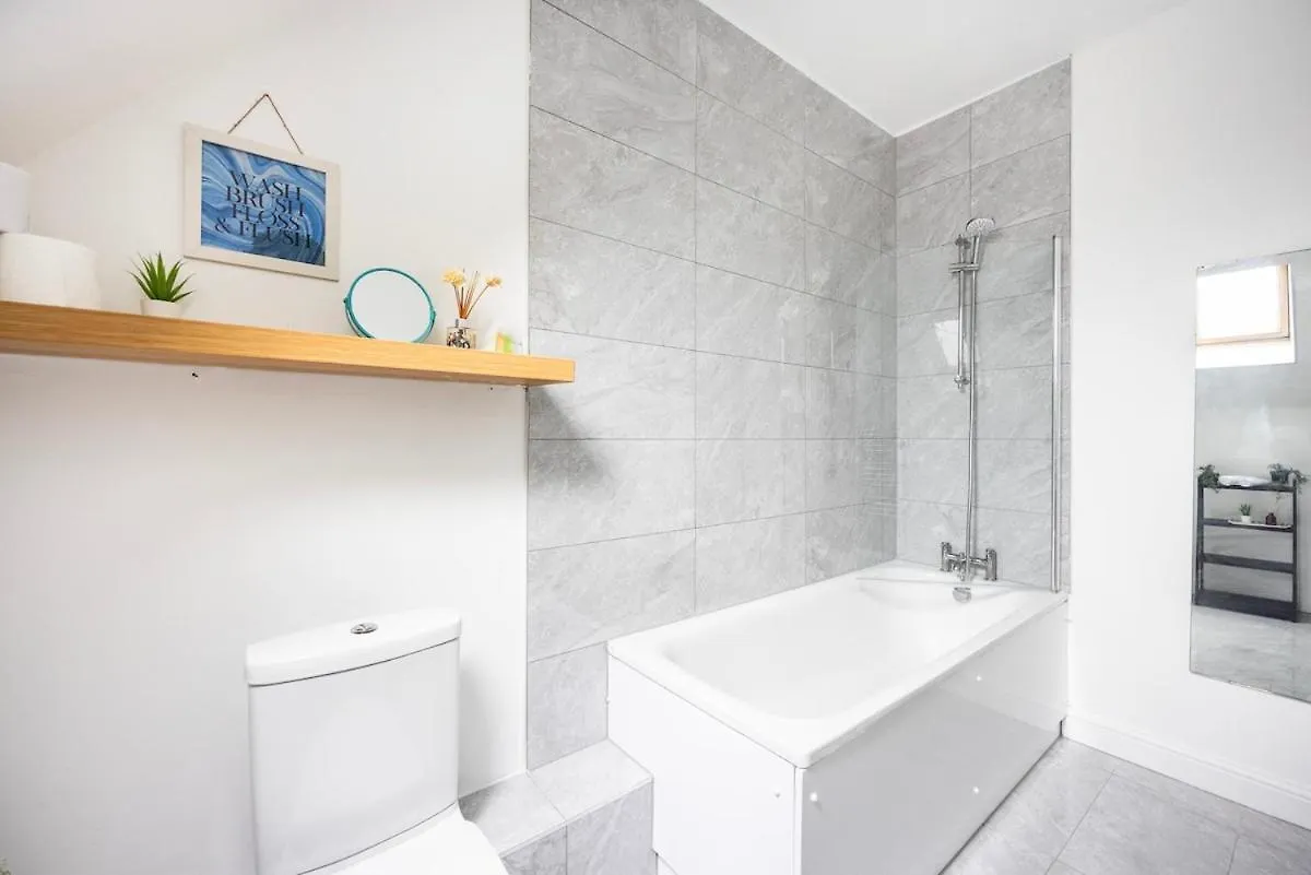 Colourful And Cozy Home Near Station - New Cross - Goldsmith London 0*,  Storbritannien